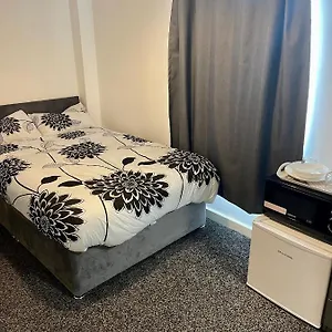 Lockable Ensuite Only With Free Wi-fi And Lots More Middlesbrough